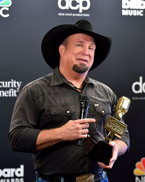 Garth Brooks: A Remarkable Weight Loss Journey at 61