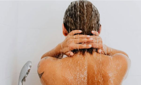 Boyfriend Demanded She Takes 2 Showers A Day. When She Meets His Mom She Finally Knows Why